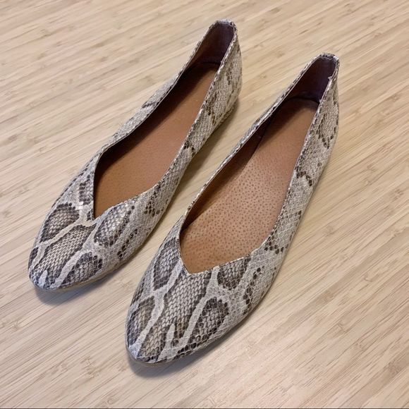 Handmade Leather Snakeskin Ballet Flats - Picture 1 of 8